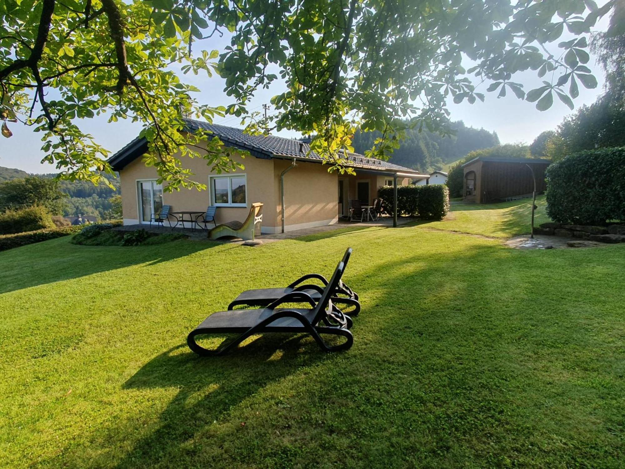 Ferienhaus "Et Eifelparadiesje" Gerolstein Exteriör bild